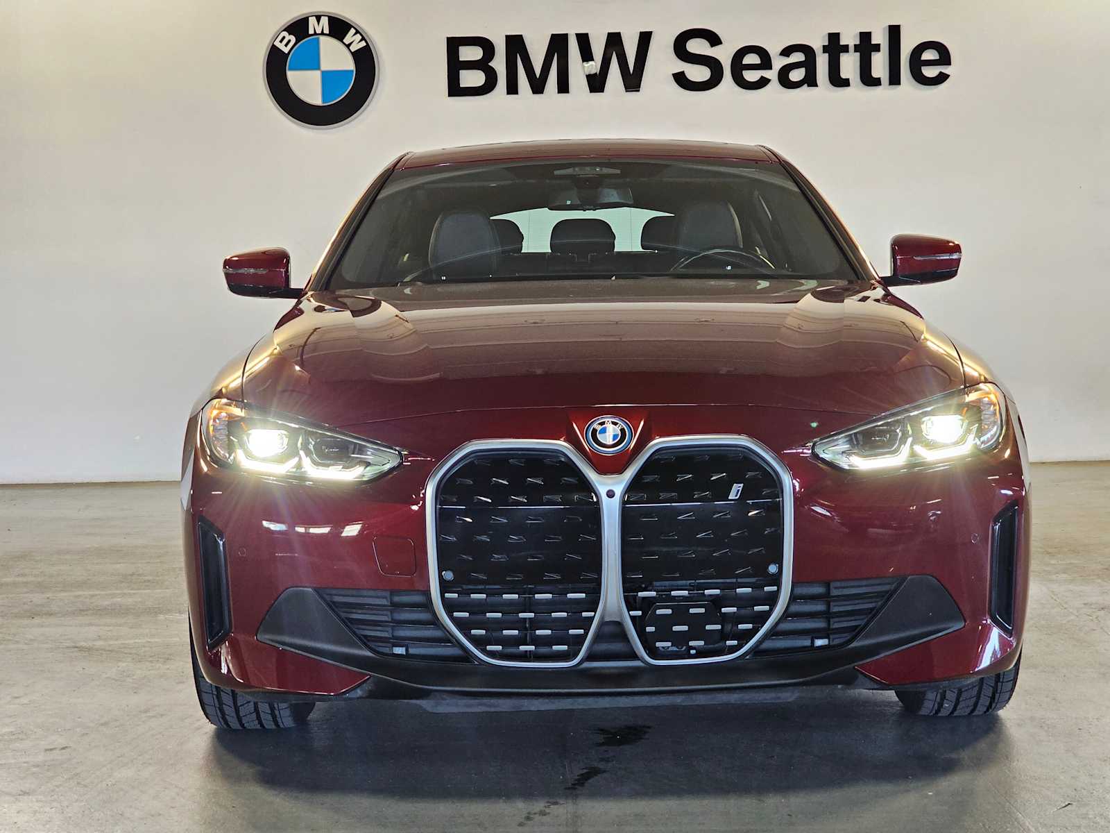 Thumbnail: 2023 BMW i4 - 6