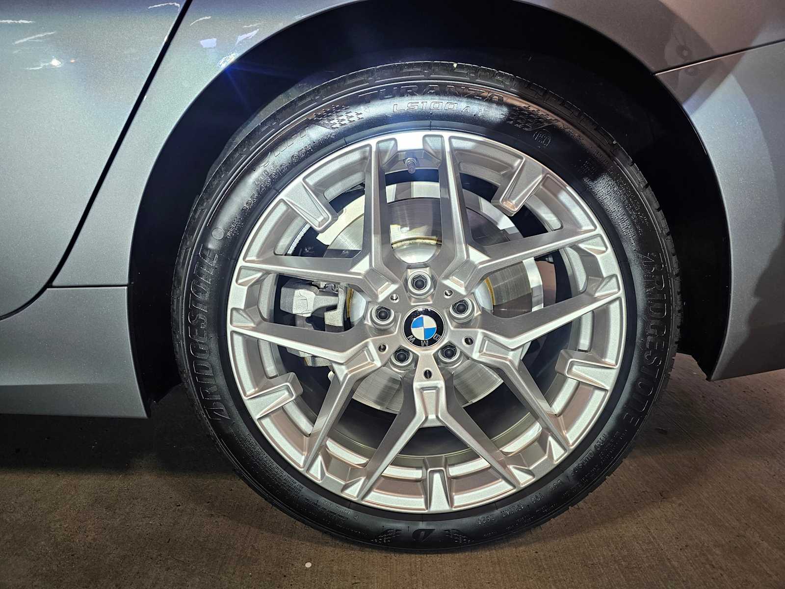 Thumbnail: 2025 BMW 3 Series - 8