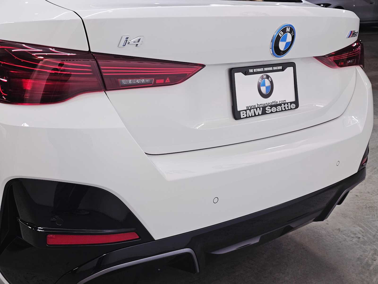 Thumbnail: 2025 BMW i4 - 7