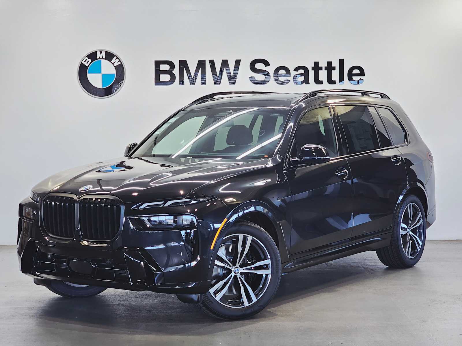 Thumbnail: 2026 BMW X7 - 1