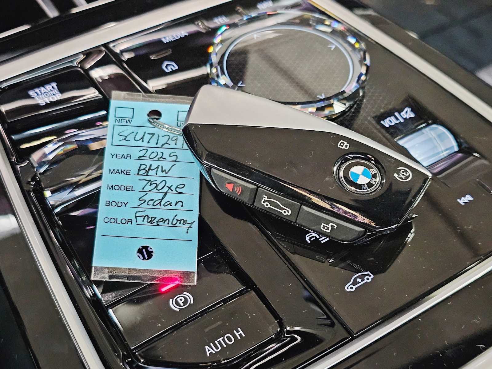 Thumbnail: 2025 BMW 7 Series - 30
