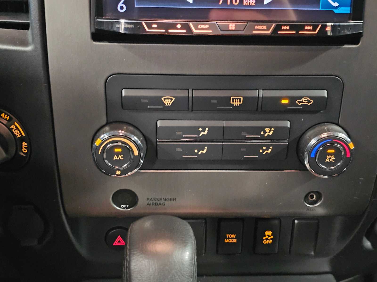 Thumbnail: 2012 Nissan Titan - 15
