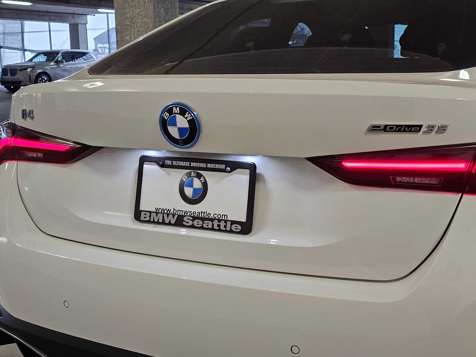 Thumbnail: 2023 BMW i4 - 7