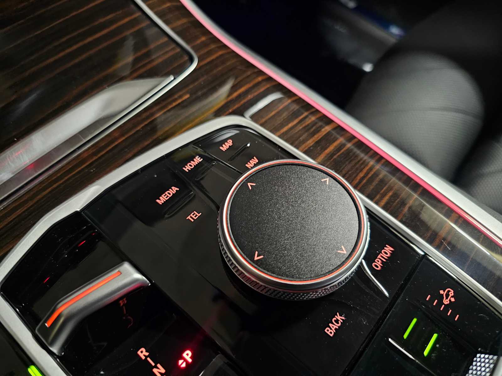 Thumbnail: 2026 BMW X5 - 25