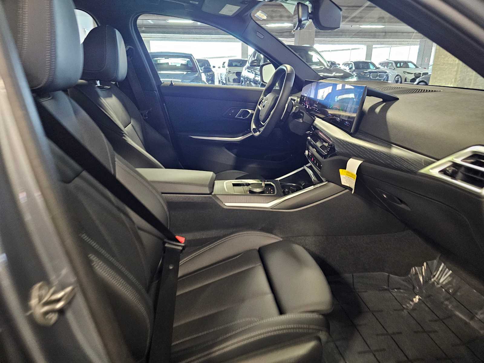 Thumbnail: 2025 BMW 3 Series - 39