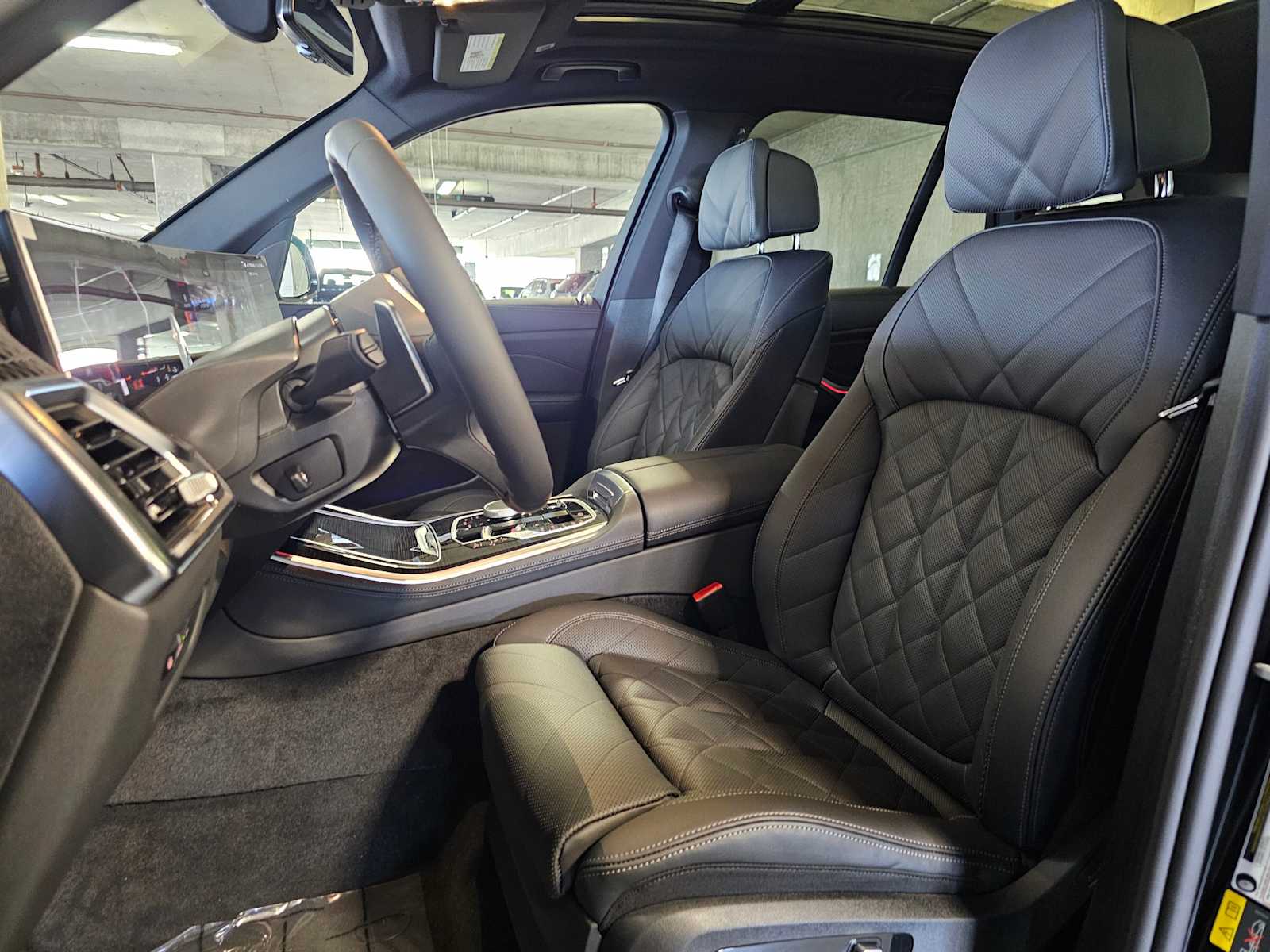 Thumbnail: 2026 BMW X5 - 33