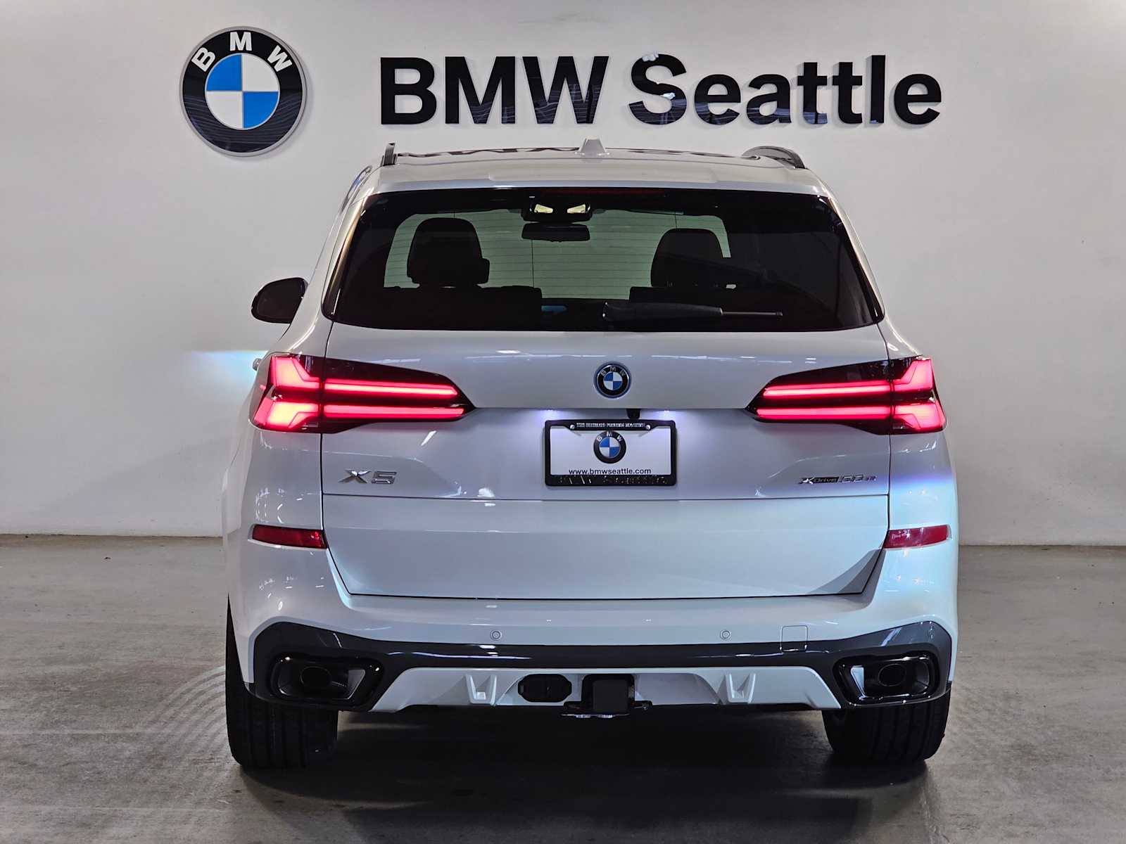 Thumbnail: 2026 BMW X5 - 5