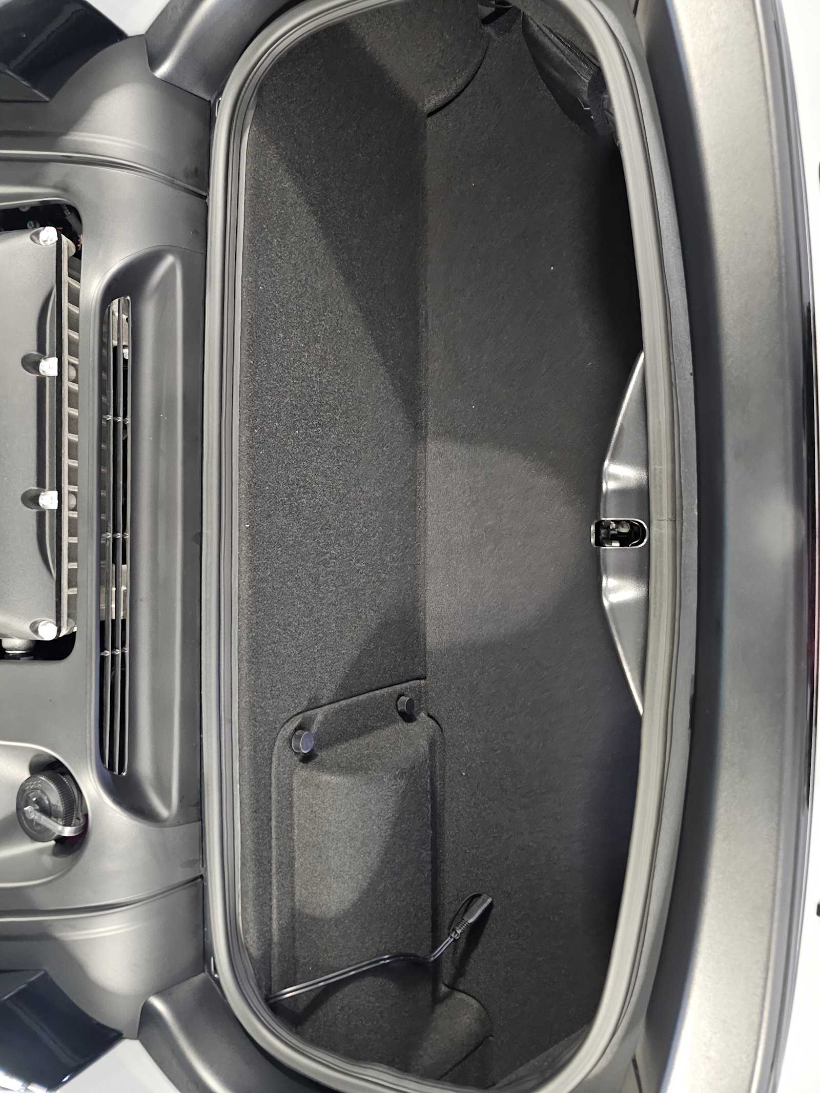 Thumbnail: 2024 Lotus Emira - 32