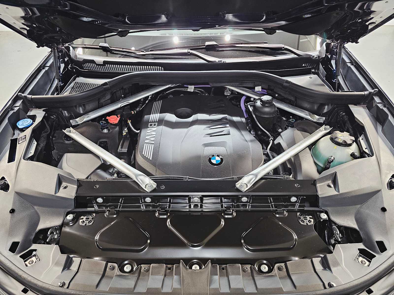 Thumbnail: 2026 BMW X7 - 9