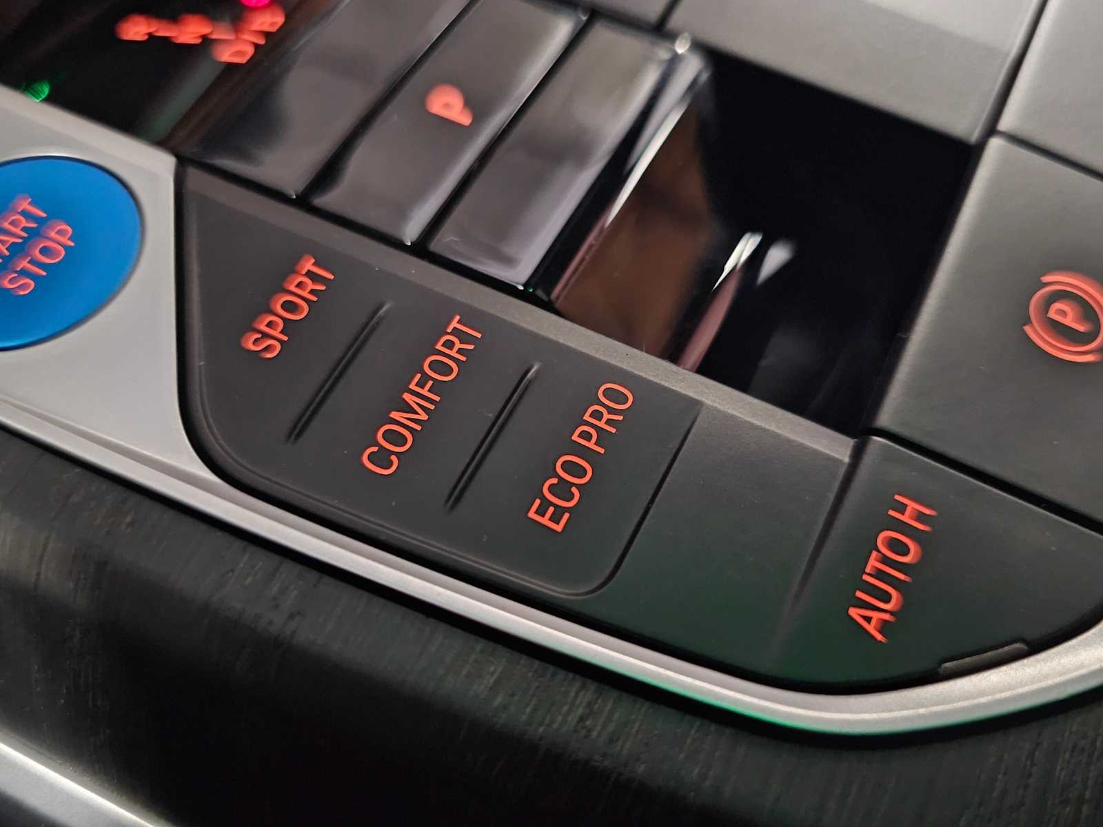 Thumbnail: 2023 BMW i4 - 20