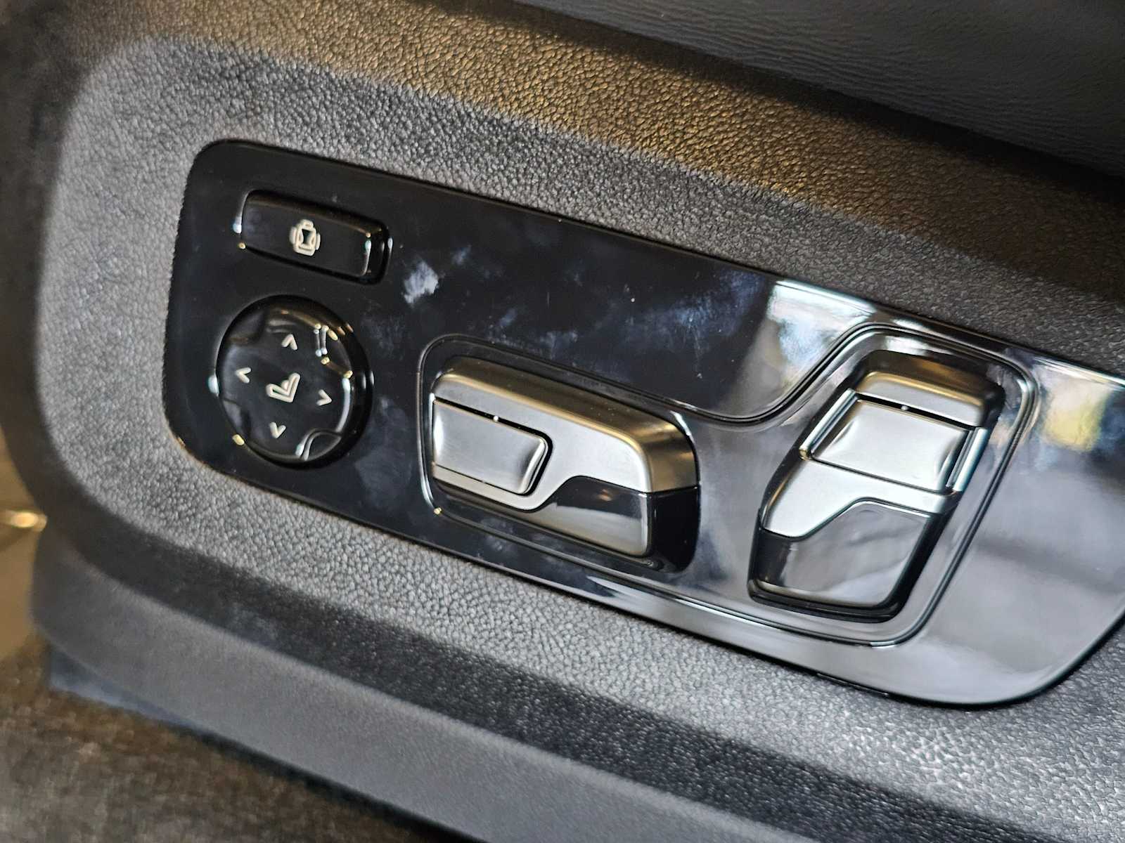 Thumbnail: 2026 BMW X5 - 18