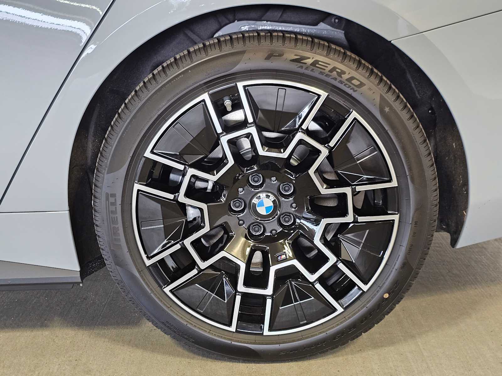 Thumbnail: 2026 BMW i4 - 8