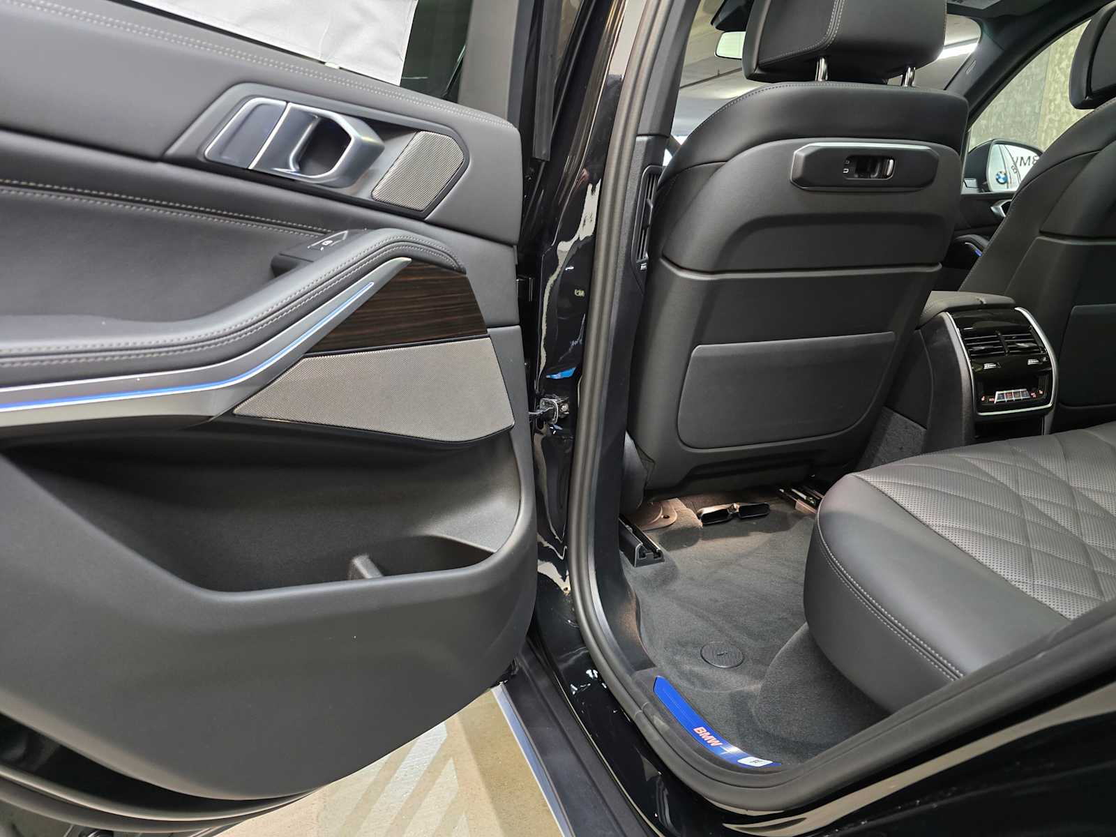 Thumbnail: 2026 BMW X5 - 28