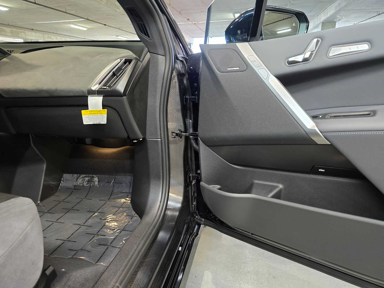 Thumbnail: 2026 BMW iX - 28