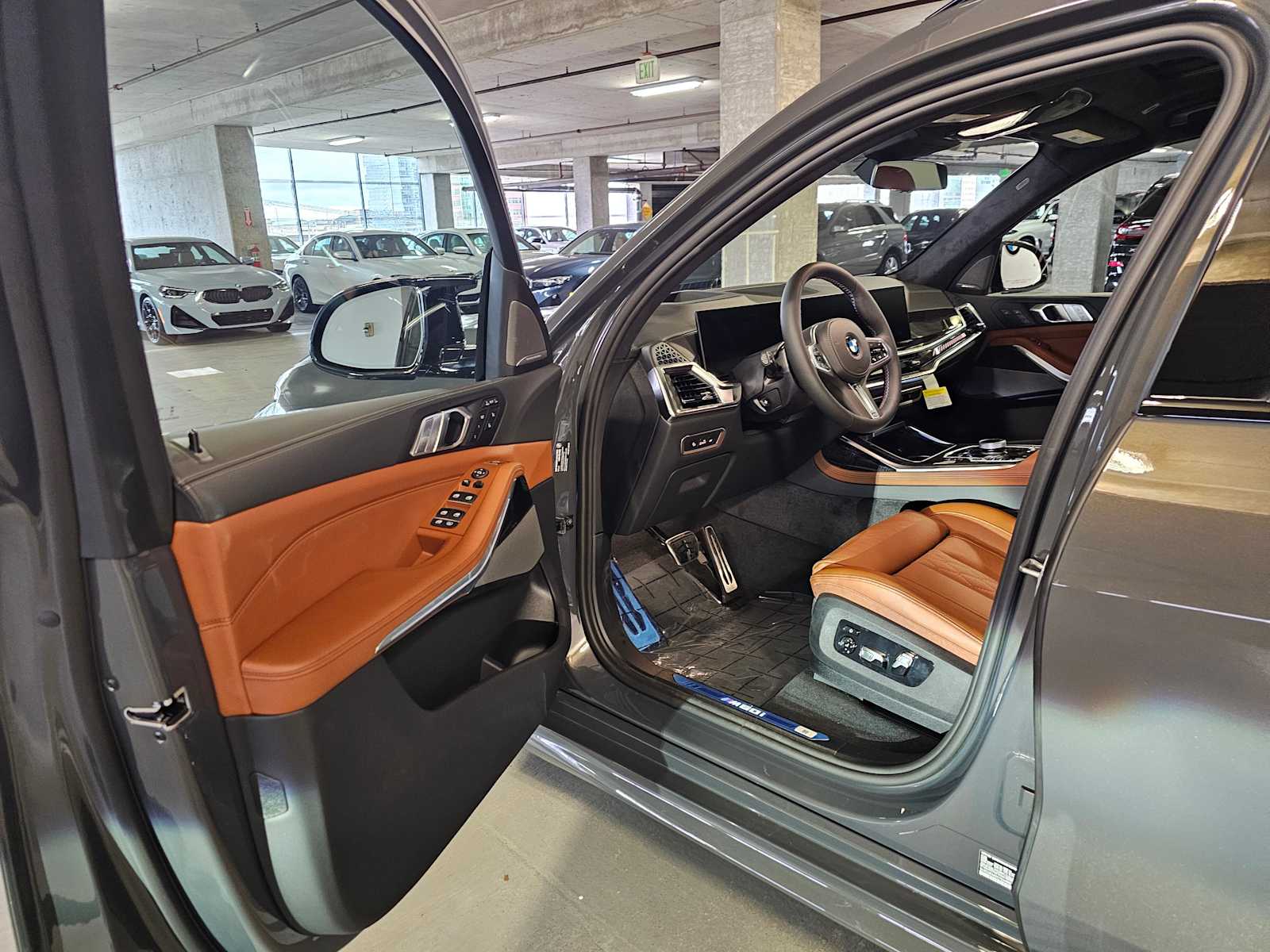 Thumbnail: 2026 BMW X7 - 31