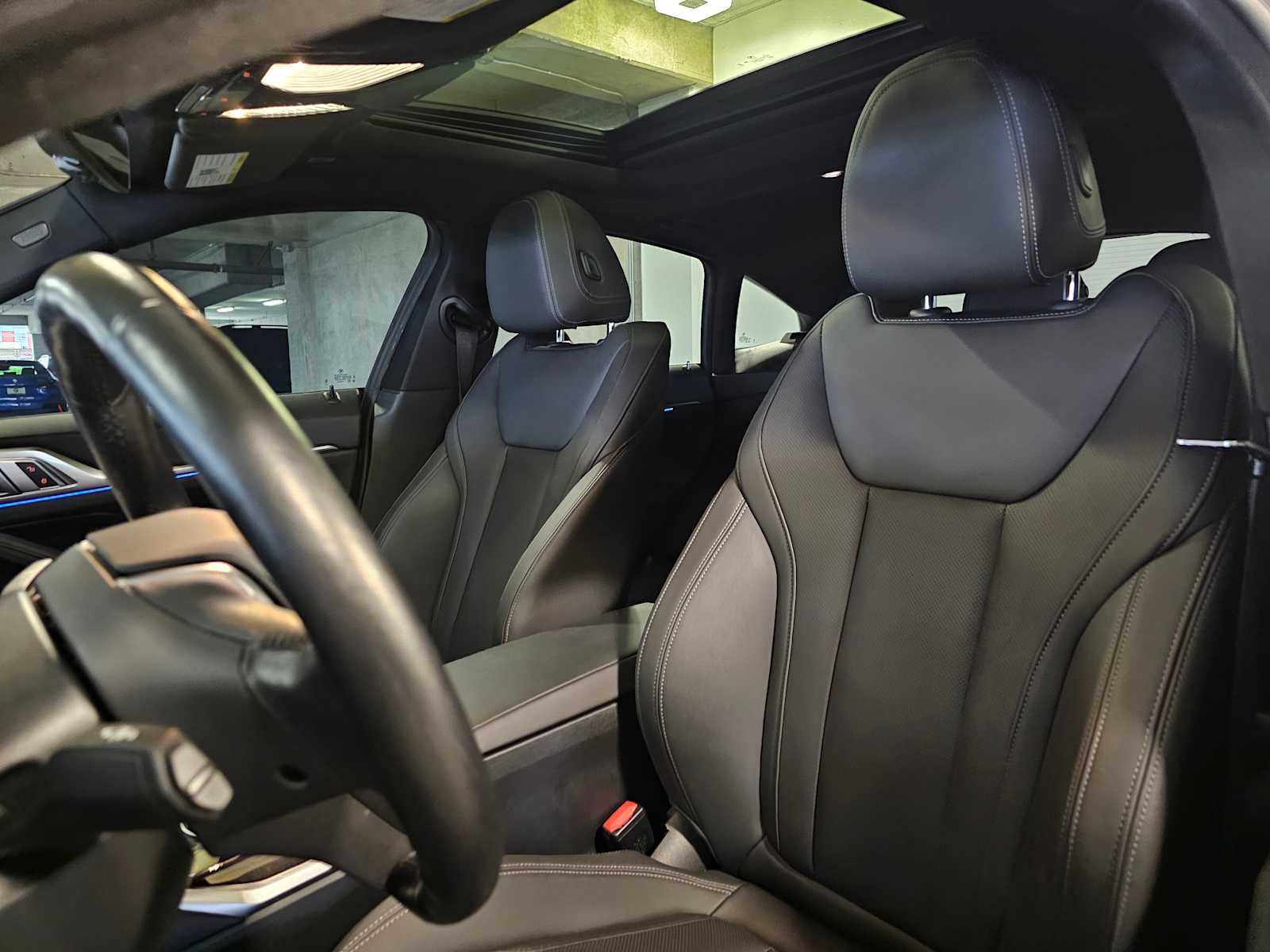 Thumbnail: 2023 BMW i4 - 32