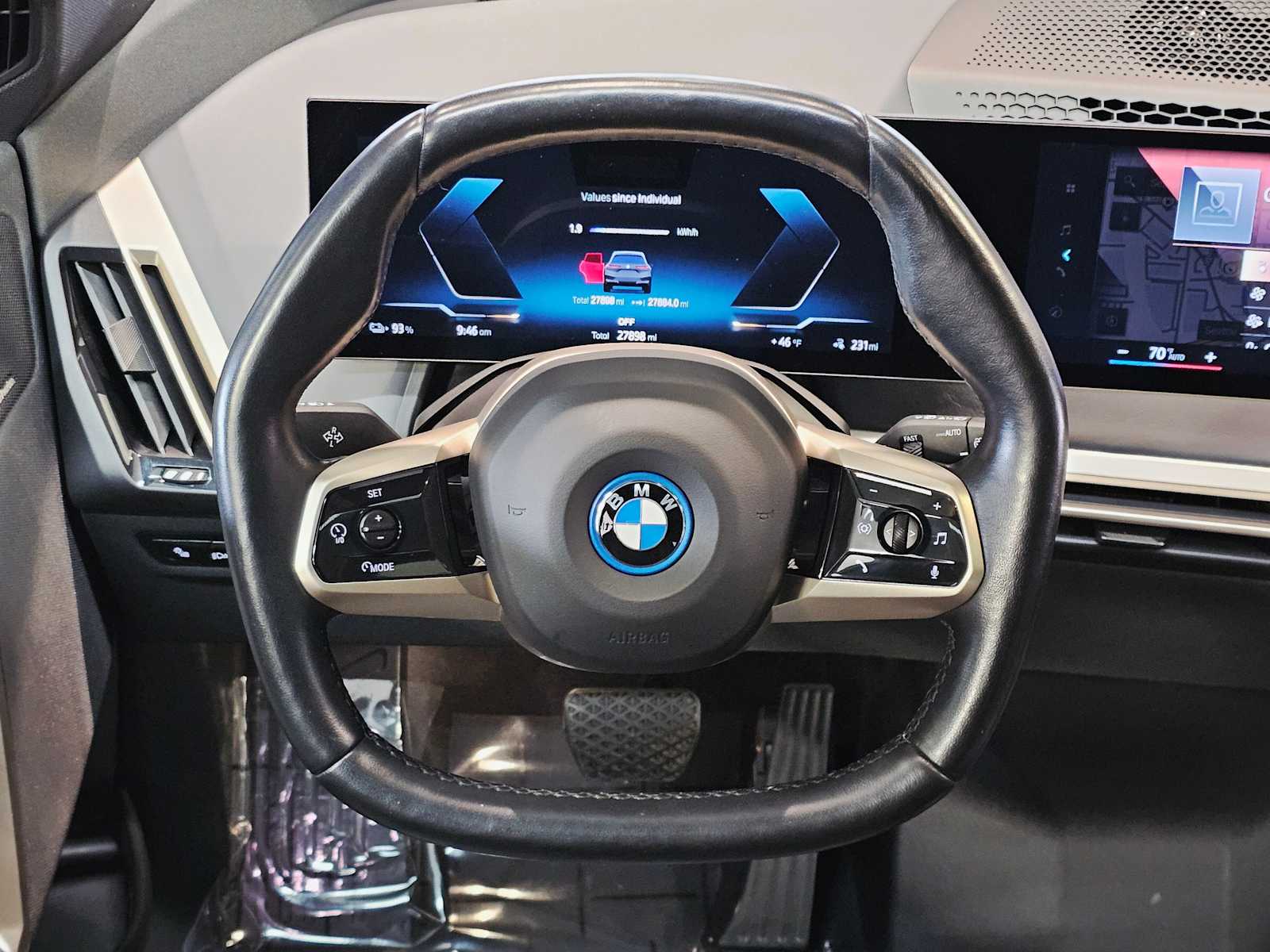 Thumbnail: 2023 BMW iX - 11