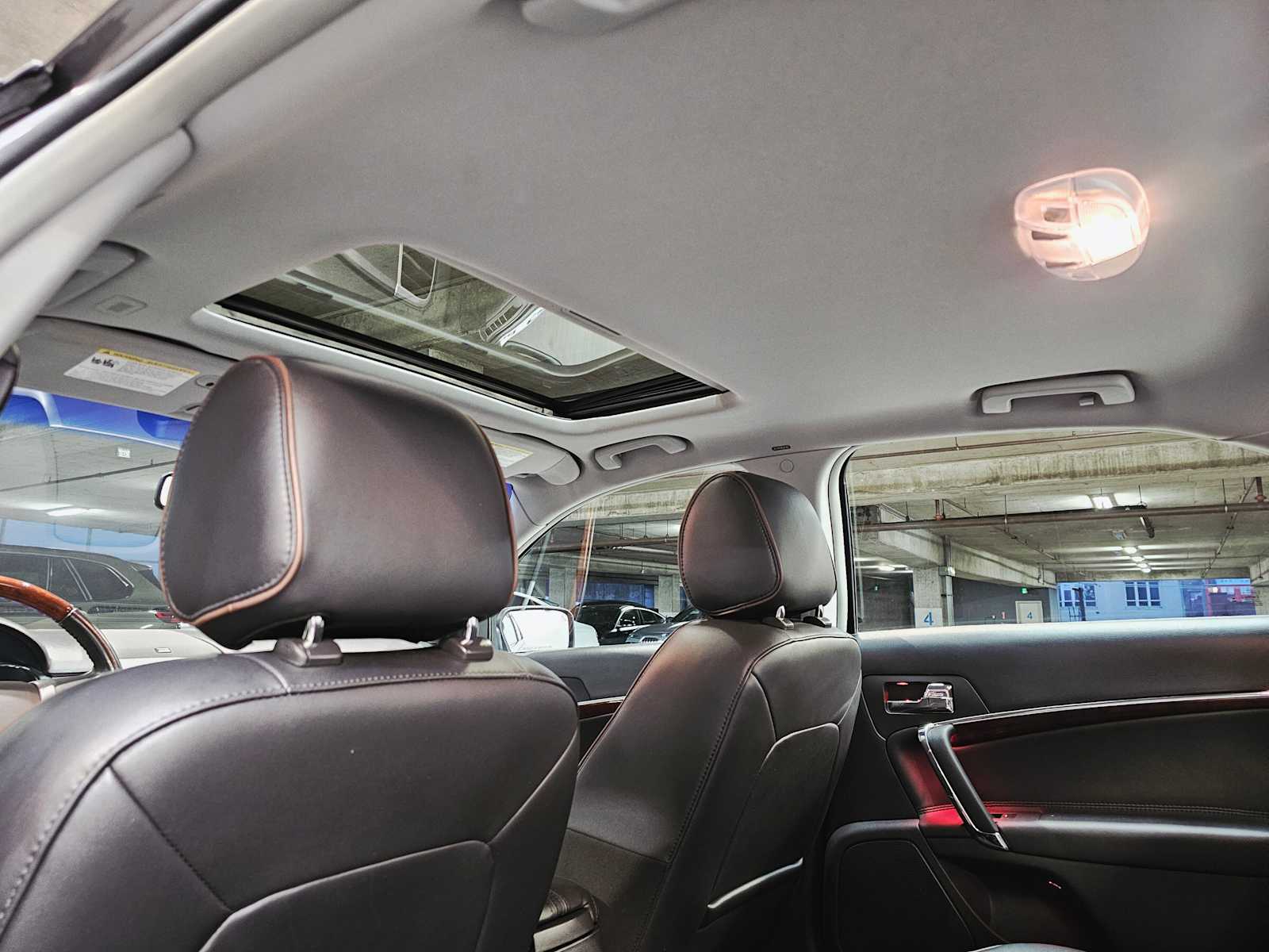 Thumbnail: 2012 Lincoln MKZ - 26