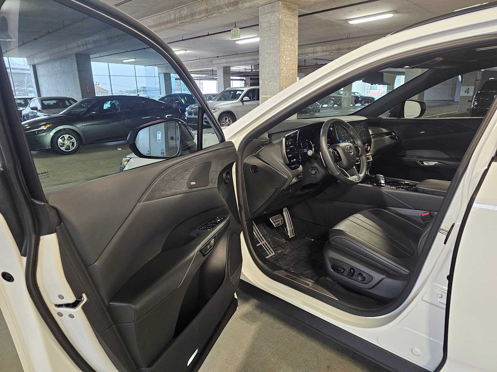 Thumbnail: 2024 Lexus RX - 28