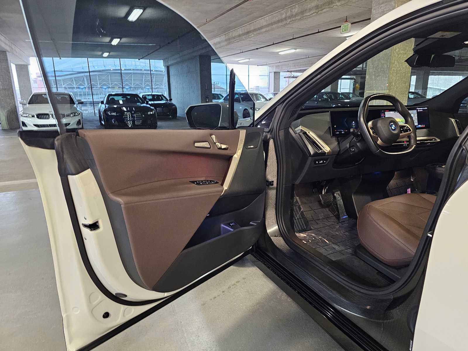 Thumbnail: 2024 BMW iX - 28