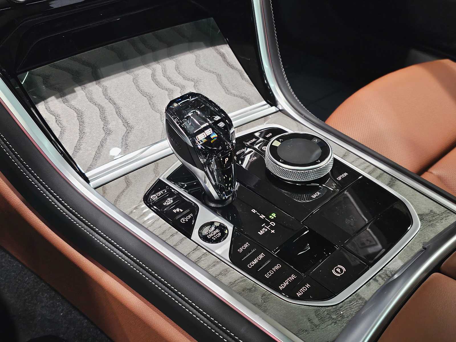 Thumbnail: 2026 BMW 8 Series - 17