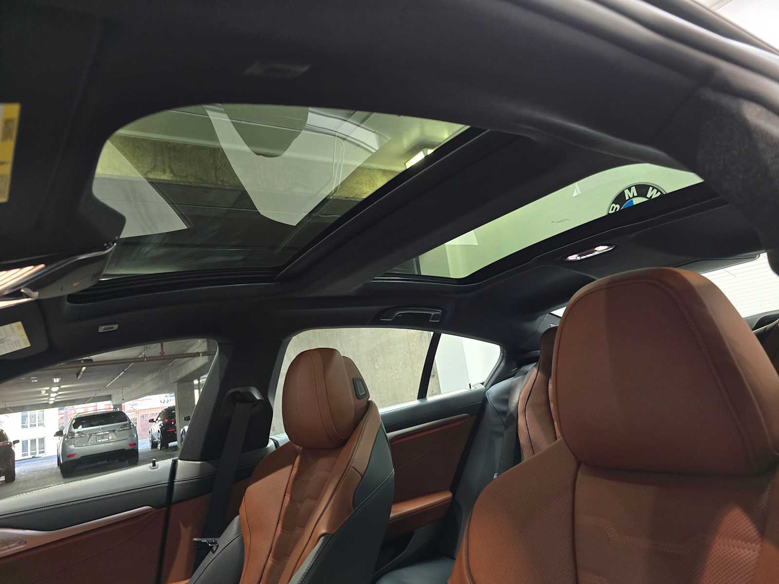 Thumbnail: 2026 BMW 8 Series - 26