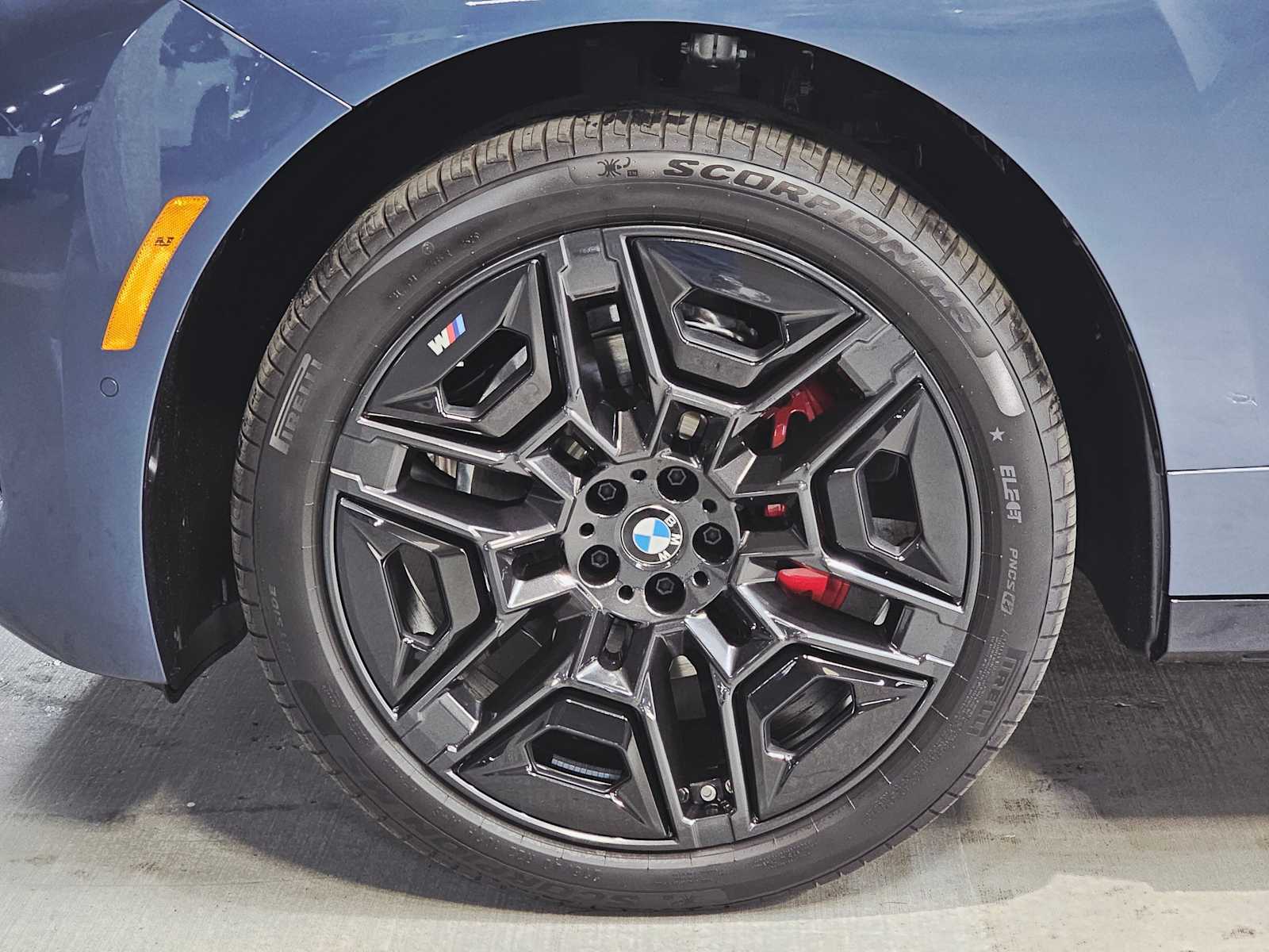 Thumbnail: 2026 BMW iX - 8