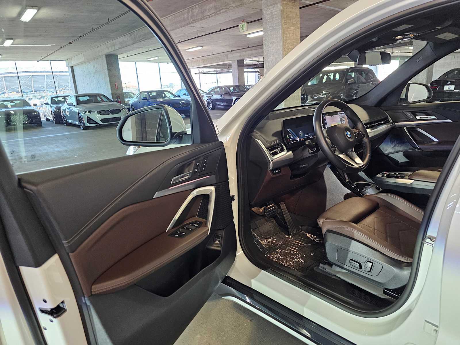 Thumbnail: 2025 BMW X1 - 32