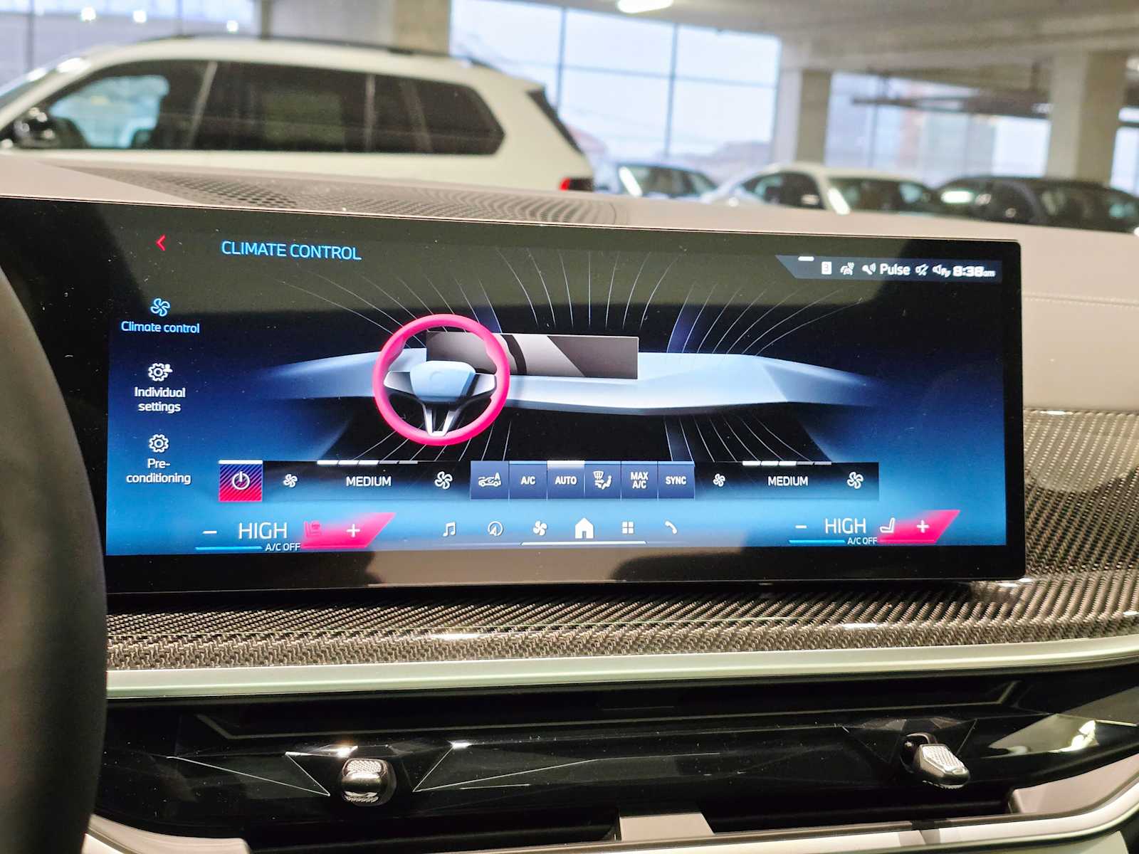 Thumbnail: 2026 BMW X7 - 15