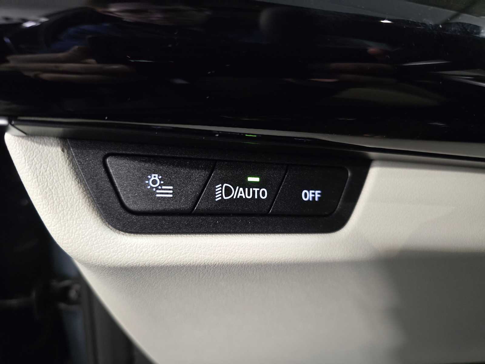 Thumbnail: 2026 BMW X1 - 21