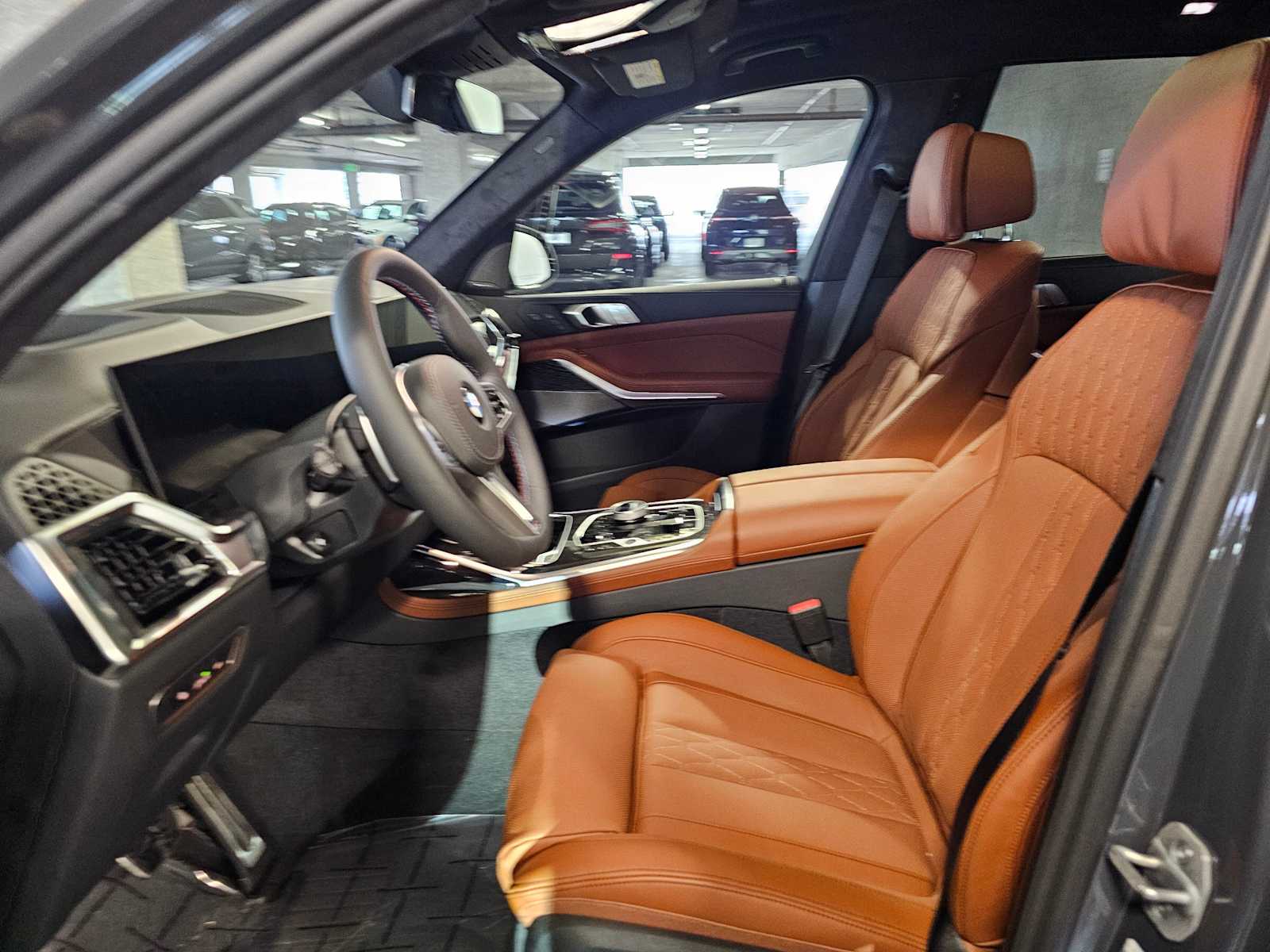 Thumbnail: 2026 BMW X7 - 32