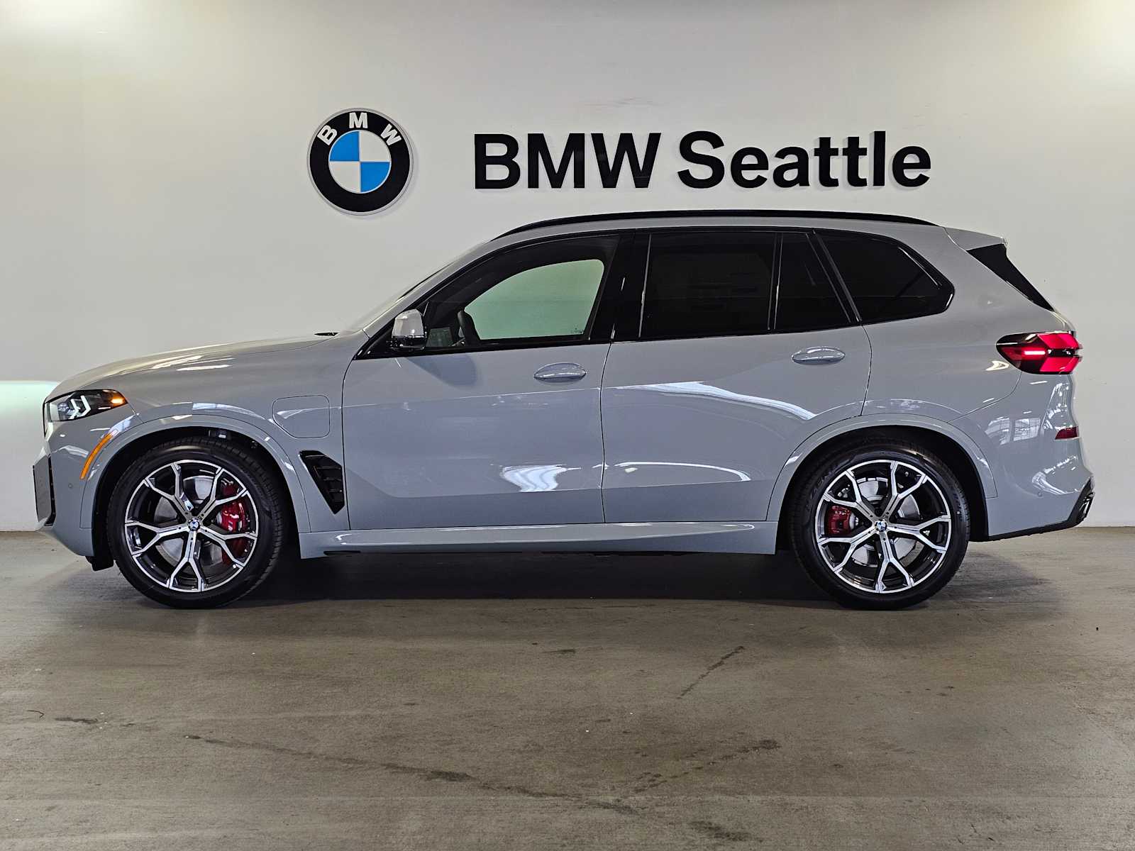 Thumbnail: 2026 BMW X5 - 3