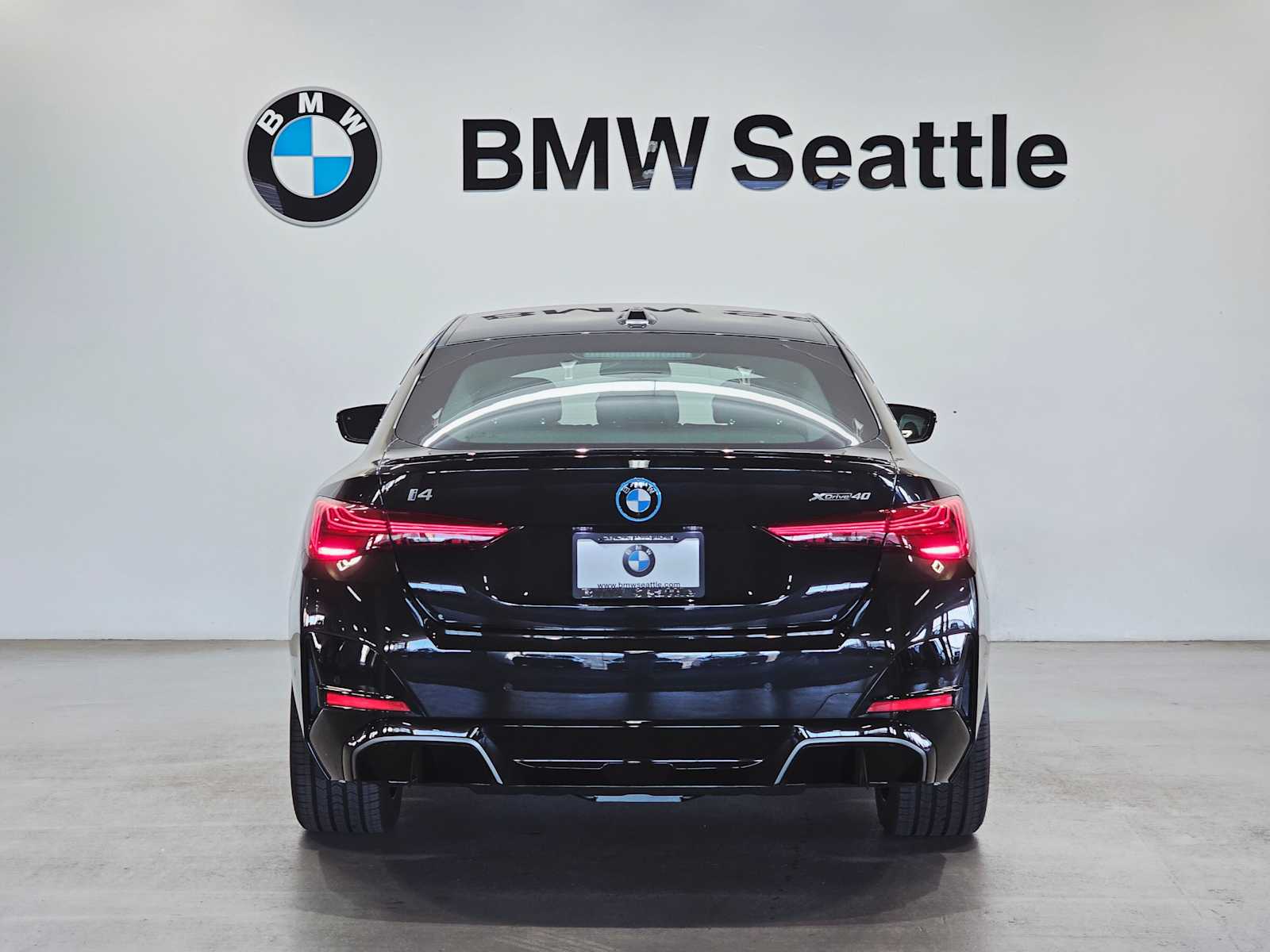 Thumbnail: 2025 BMW i4 - 5