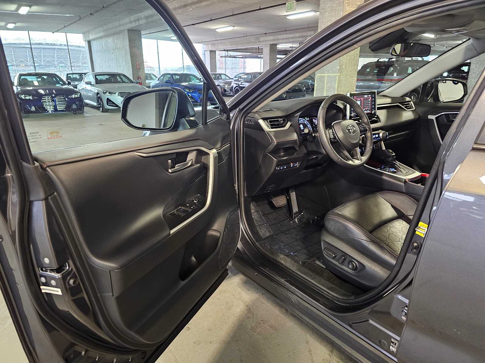 Thumbnail: 2021 Toyota RAV4 - 29