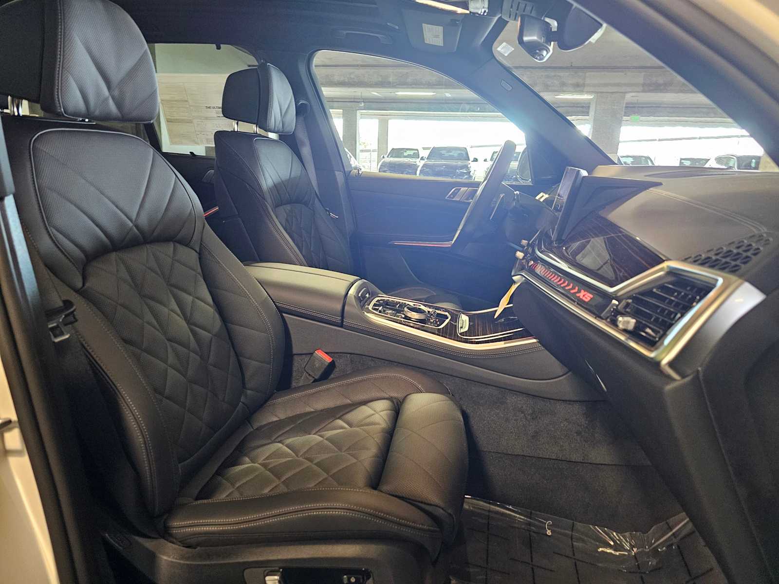 Thumbnail: 2026 BMW X5 - 32