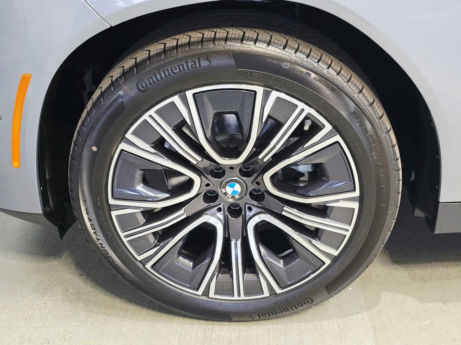 Thumbnail: 2026 BMW X3 - 8