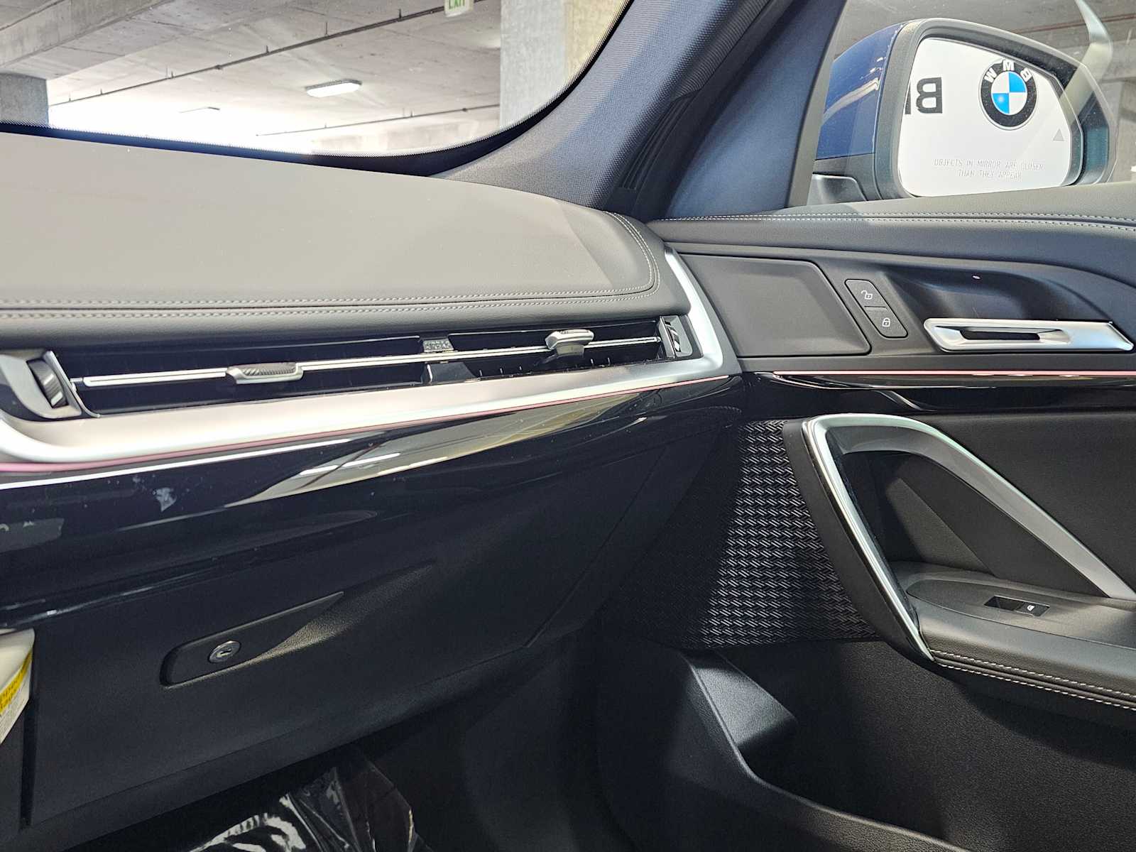 Thumbnail: 2026 BMW X1 - 20