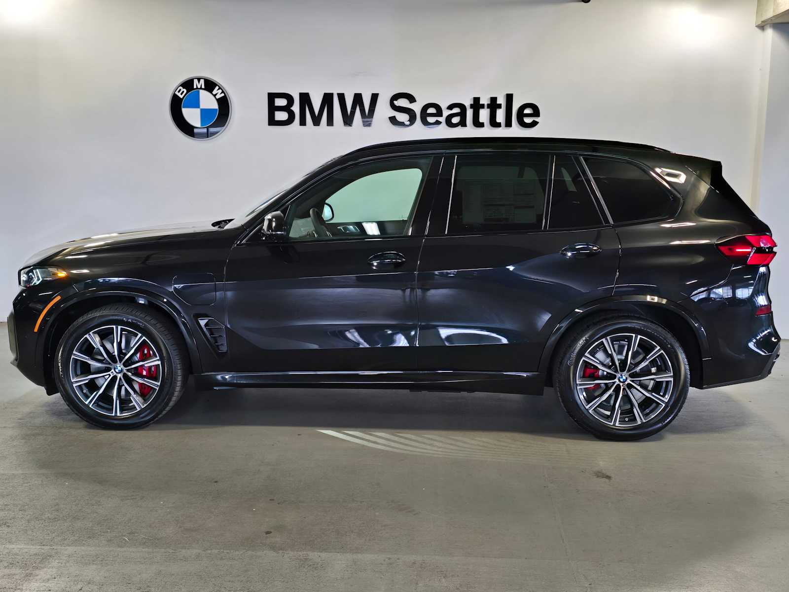 Thumbnail: 2026 BMW X5 - 3
