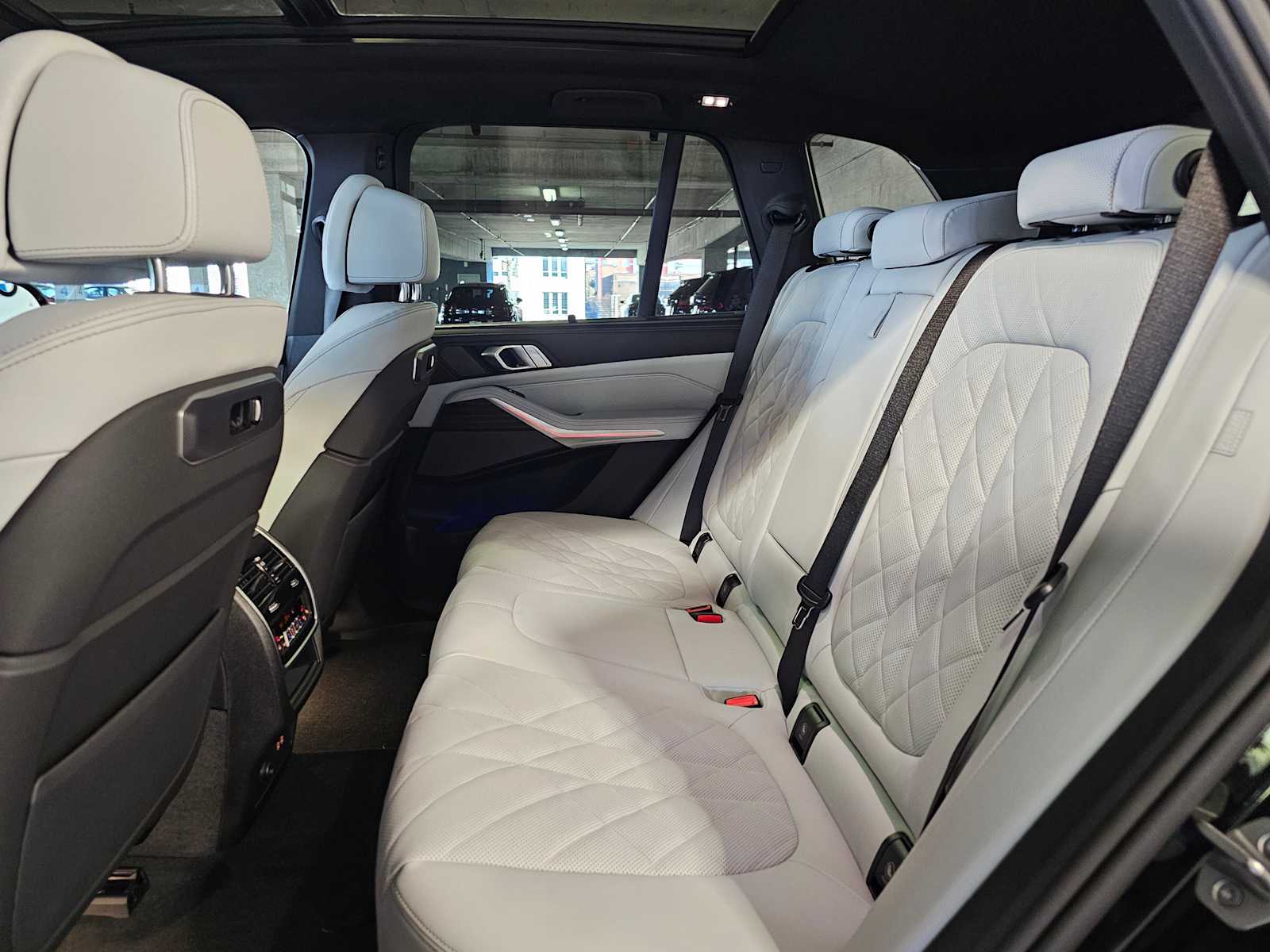 Thumbnail: 2026 BMW X5 - 36