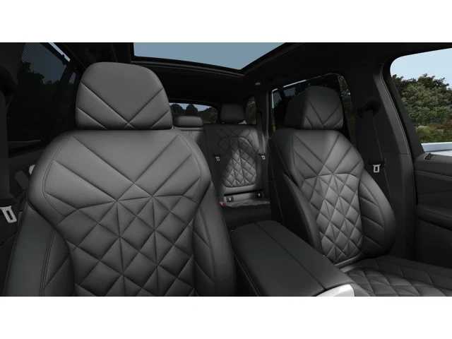 Thumbnail: 2026 BMW X5 - 11