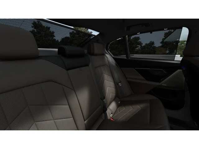 Thumbnail: 2027 BMW 5 Series - 12