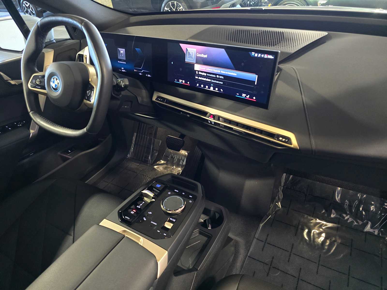 Thumbnail: 2024 BMW iX - 32