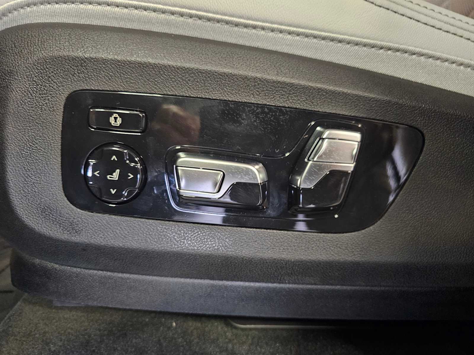 Thumbnail: 2026 BMW X5 - 30