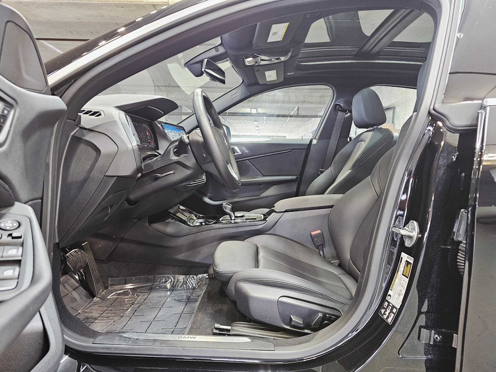 Thumbnail: 2024 BMW 2 Series - 23