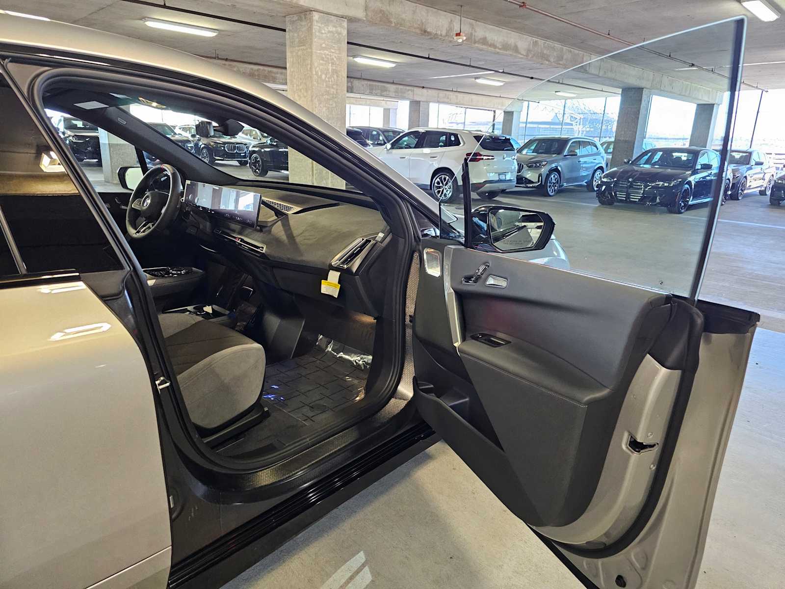 Thumbnail: 2026 BMW iX - 34