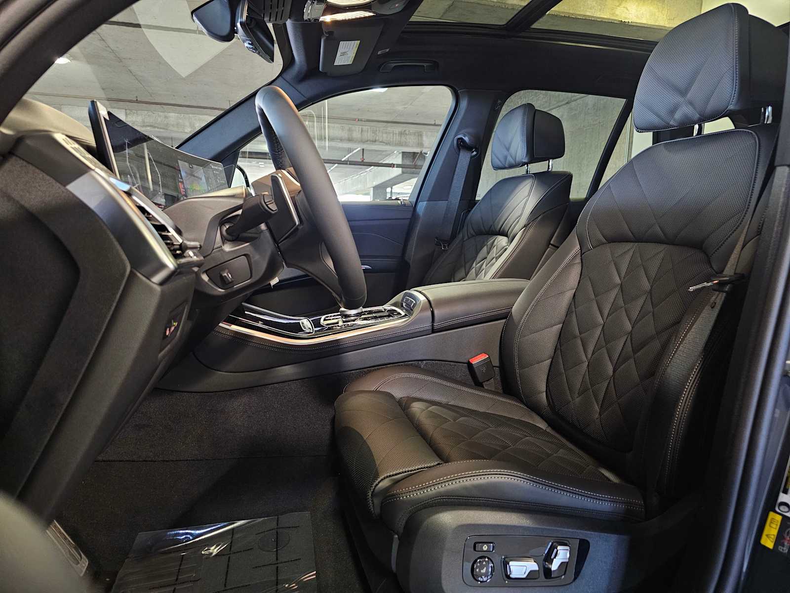 Thumbnail: 2026 BMW X5 - 34