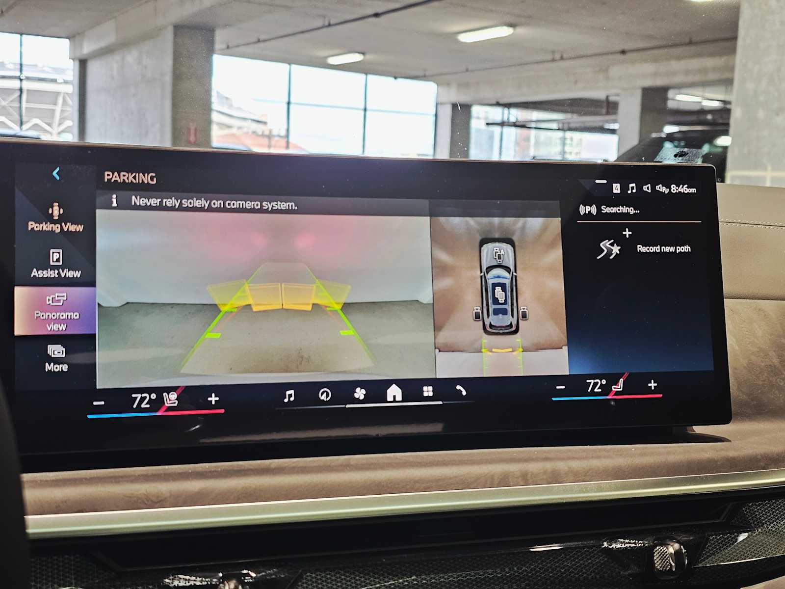 Thumbnail: 2026 BMW X7 - 14