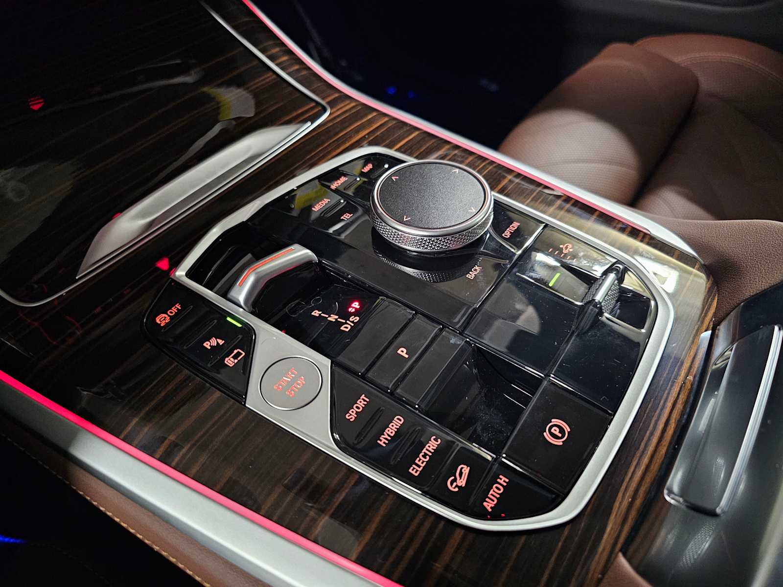 Thumbnail: 2026 BMW X5 - 21