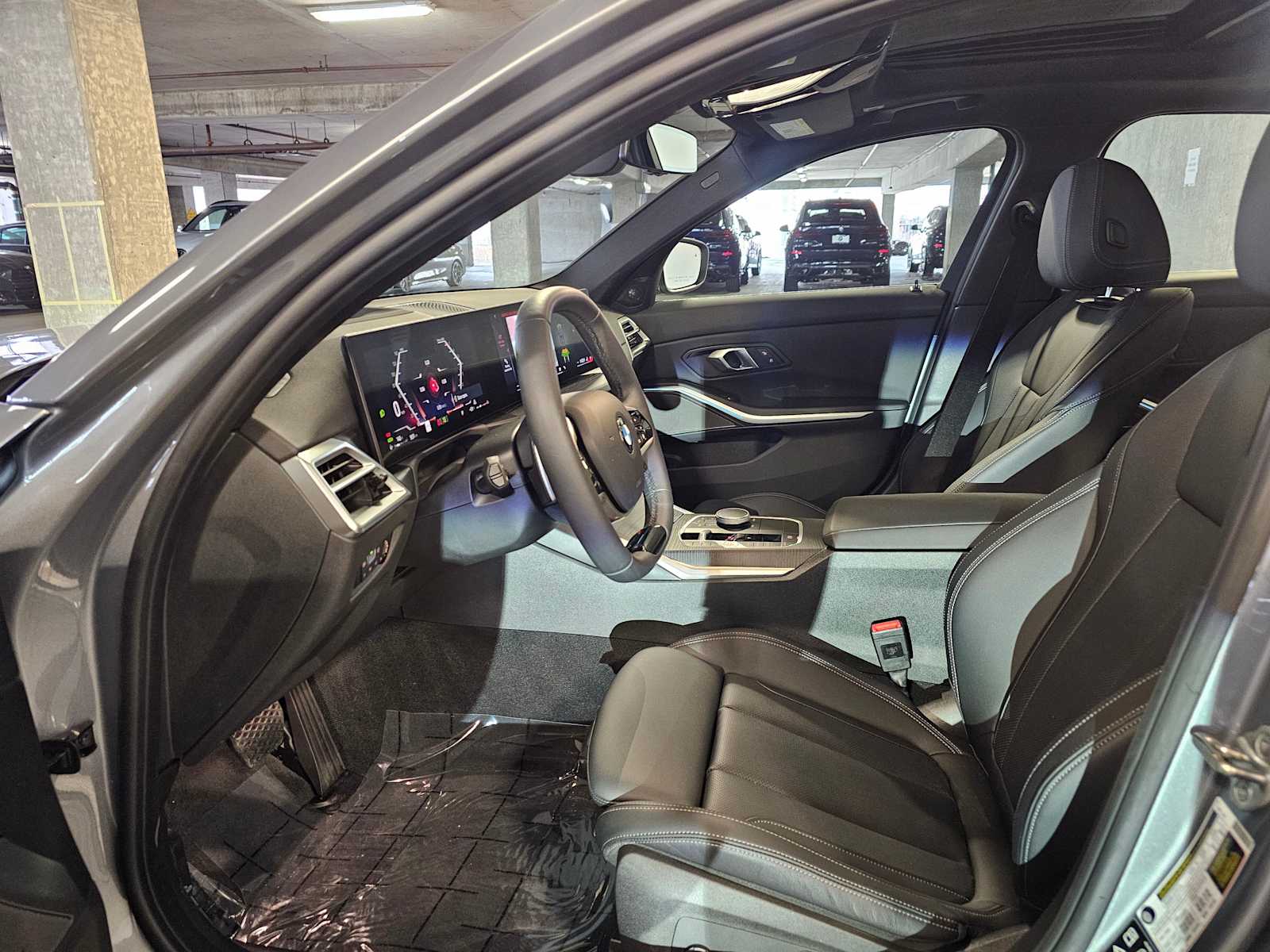 Thumbnail: 2025 BMW 3 Series - 32