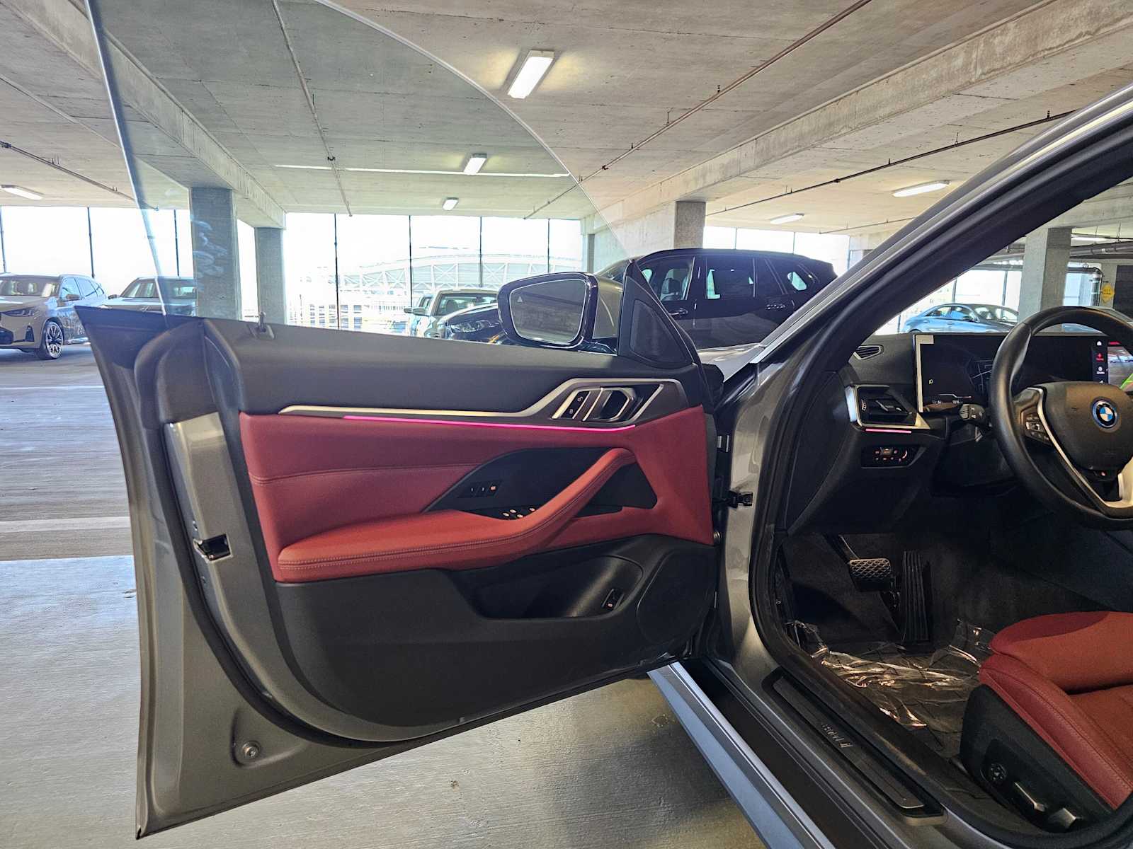 Thumbnail: 2023 BMW i4 - 32